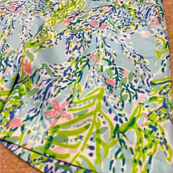 Lilly Pulitzer shorts size 6 - Picture 3 of 4